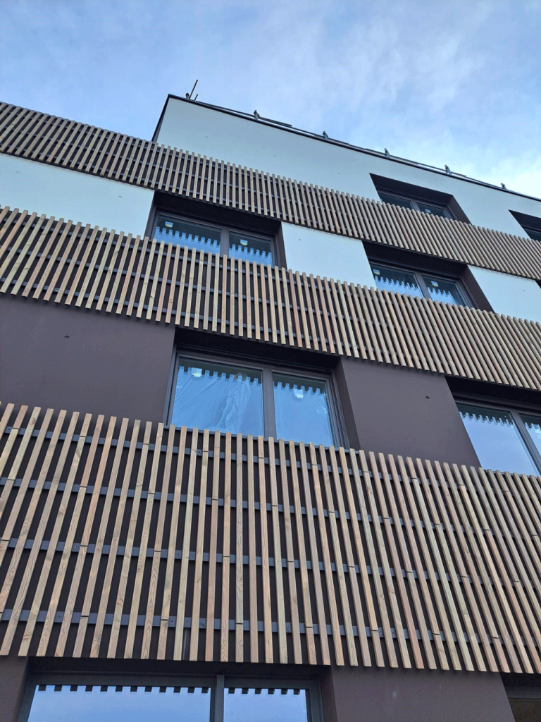 produits - fabrication de panneaux - meleze patina